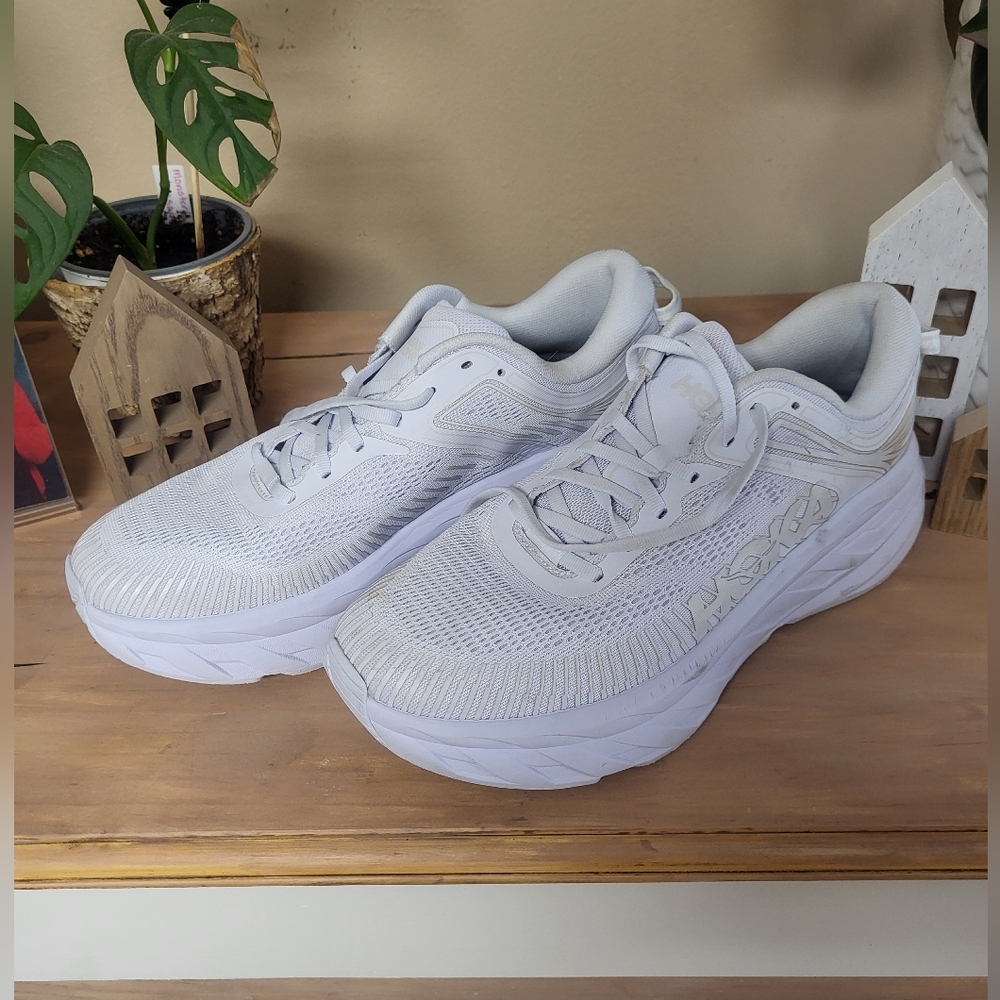Womens Hoka One One Bondi 7 size 11